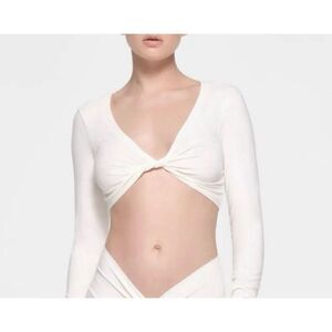 NWT SKIMS Cotton Twist Long Sleeve Cropped Top in Marble